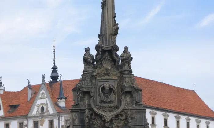 Sloup Nejsvětější Trojice – historical