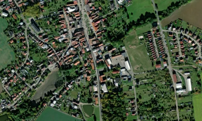 starý zámek Golčův Jeníkov – letecký pohled