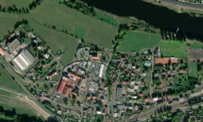 Starý zámek Velké Březno – letecký pohled