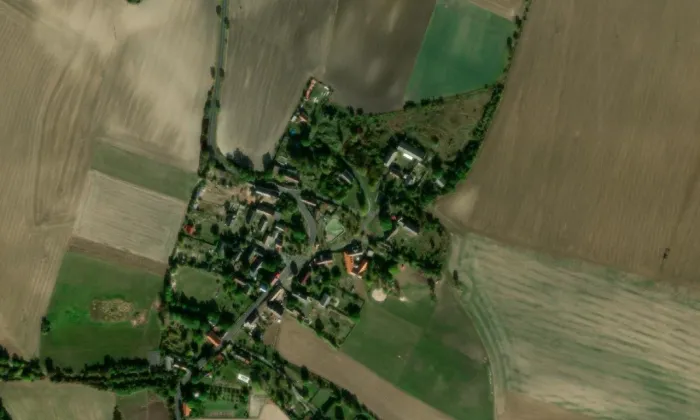 zřícenina zámku Jištěrpy – letecký pohled