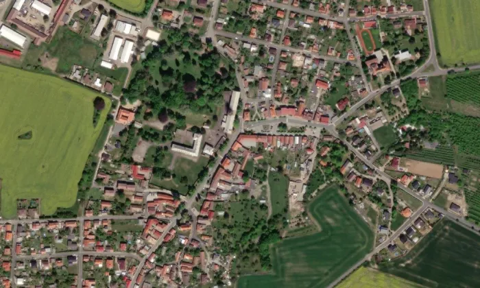 Zámek Červené Pečky – letecký pohled