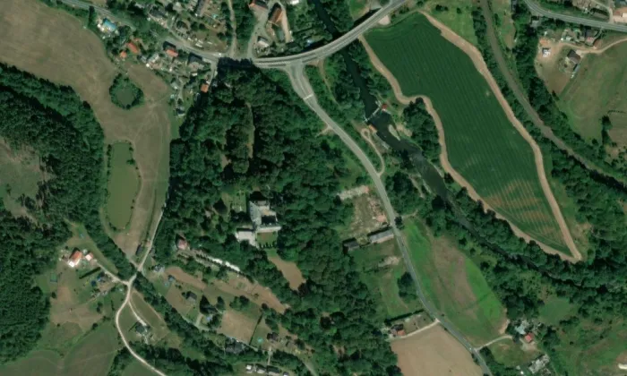zámek Nové Zámky (Nové Zámky) – letecký pohled