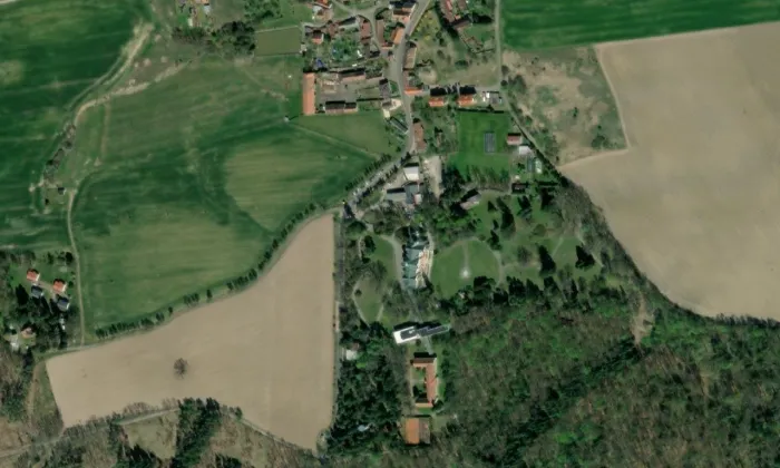 Zámek Stará Vráž – letecký pohled