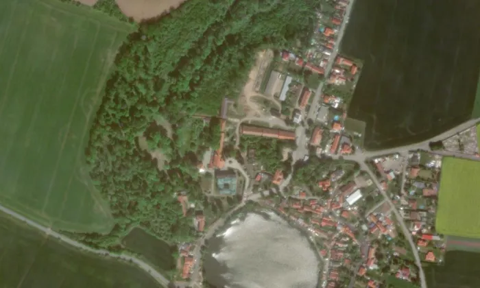 zámek Svojšice – letecký pohled
