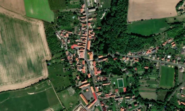 Zámek Třebívlice – letecký pohled