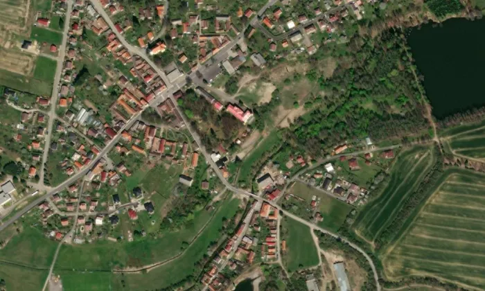 zámek Tučapy – letecký pohled