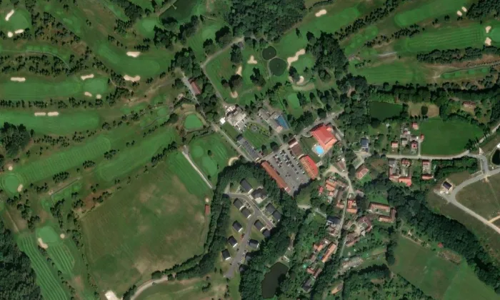 zámek Tvoršovice – letecký pohled