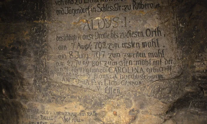 Býčí skála