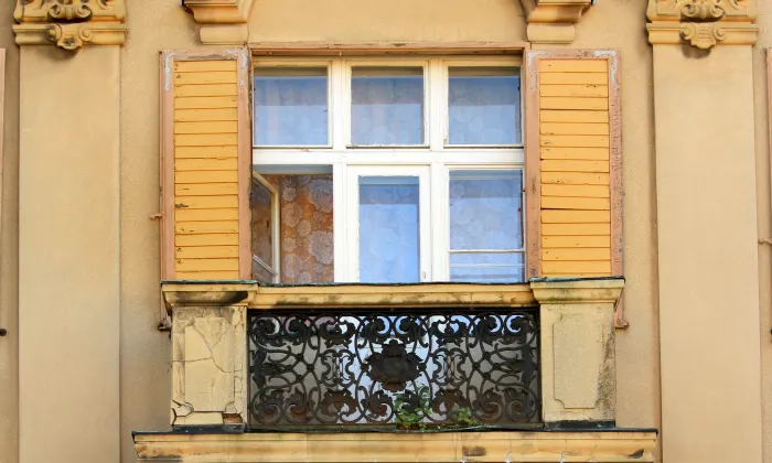 Zámek Hrochův Týnec