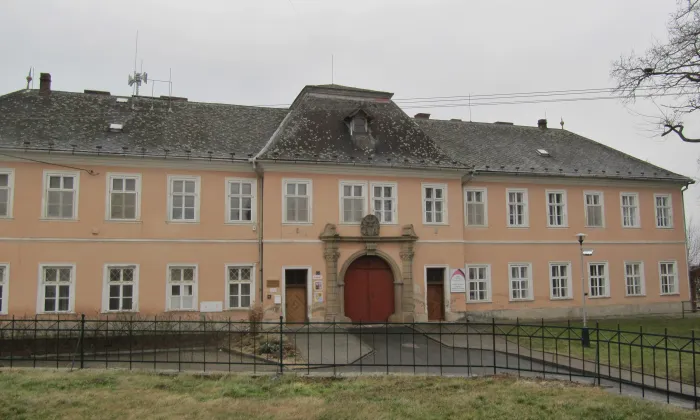 Zámek Velký Týnec