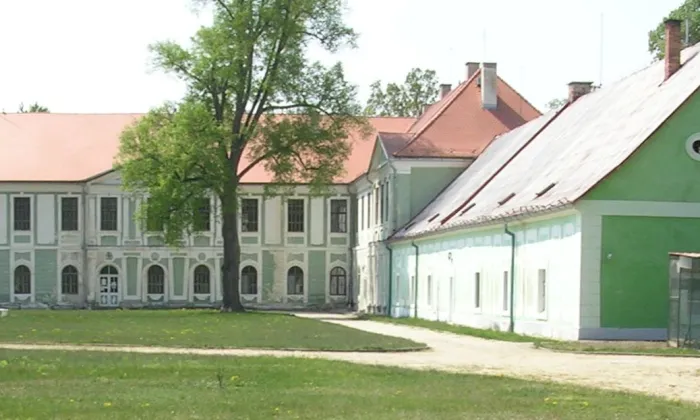 zámek Jemčina