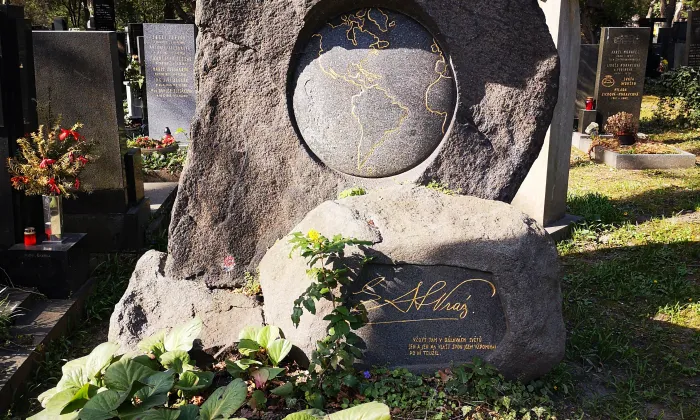Olšanské hřbitovy