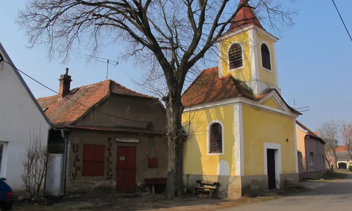 Kaple Čtrnácti svatých pomocníků (Mradice)