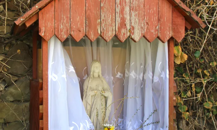 Kostel Archanděla Michaela (Hrozová)