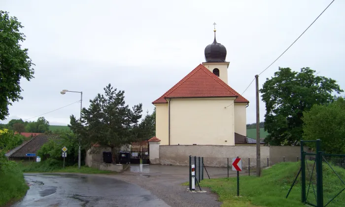 Kostel Nalezení svatého Kříže (Nesvačily)