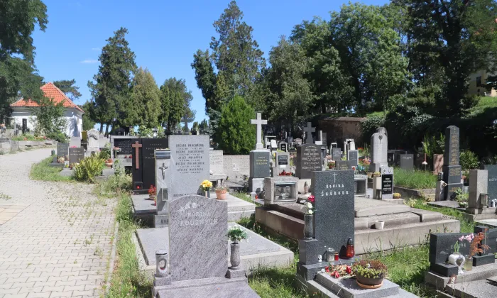 Kostel Nanebevzetí Panny Marie (Modřany)