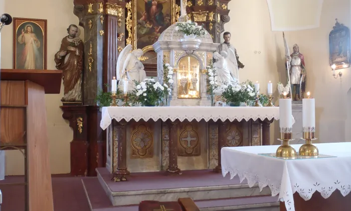 Kostel Nanebevzetí Panny Marie (Rychtářov)