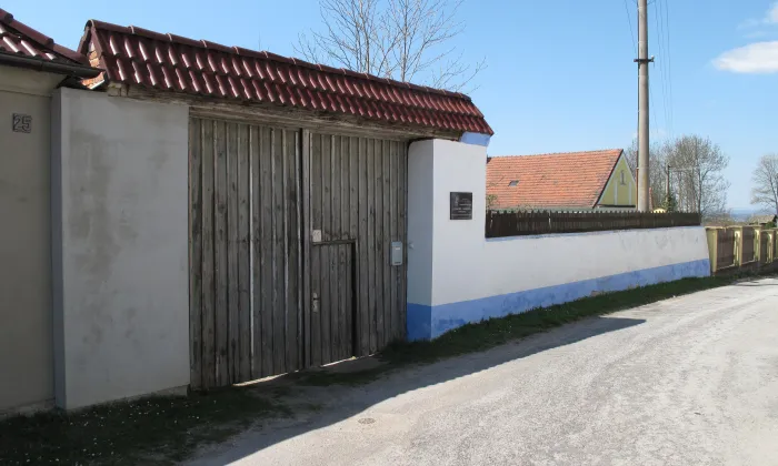 Kostel Nanebevzetí Panny Marie (Modrá Hůrka)
