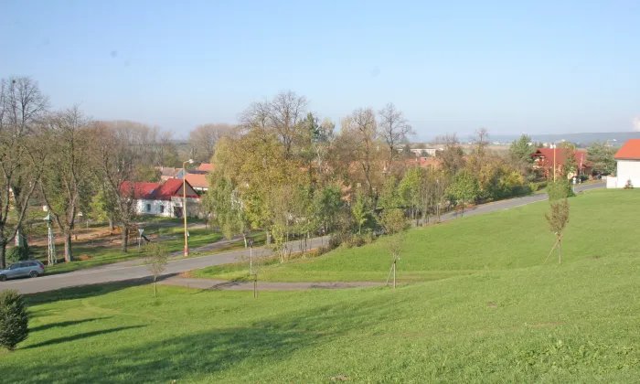 Kostel Nanebevzetí Panny Marie (Starkoč)