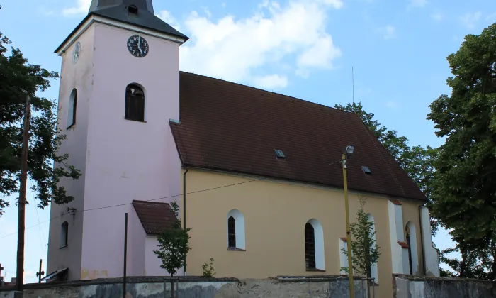 Kostel Nanebevzetí Panny Marie v Keblově