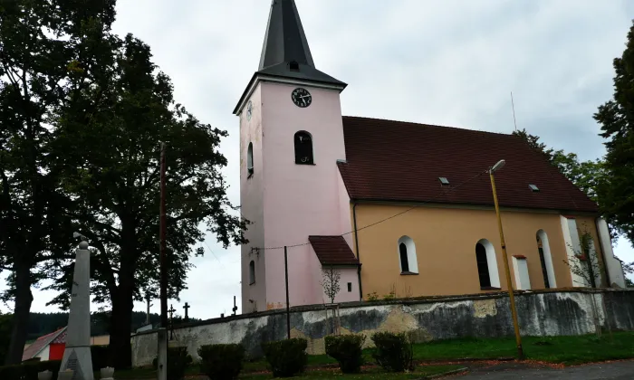 Kostel Nanebevzetí Panny Marie v Keblově
