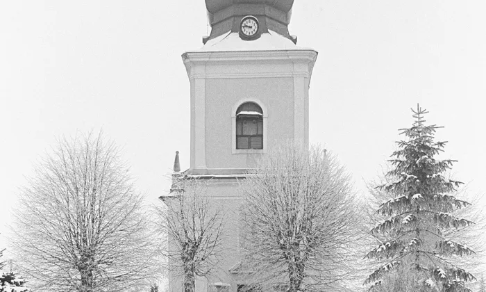 Kostel Narození Panny Marie (Běrunice)