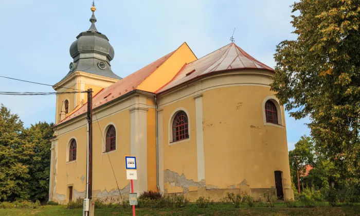 Kostel Narození Panny Marie (Běrunice)