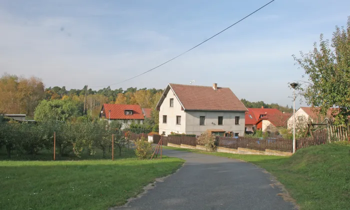 Kostel Narození svatého Jana Křtitele (Vlkov nad Lesy)