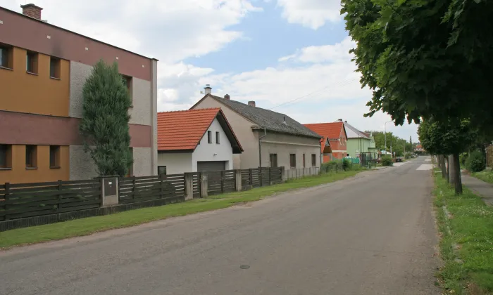 Kostel Nejsvětější Trojice (Všestary)