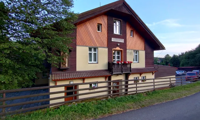 Kostel Panny Marie (Staré Hamry)