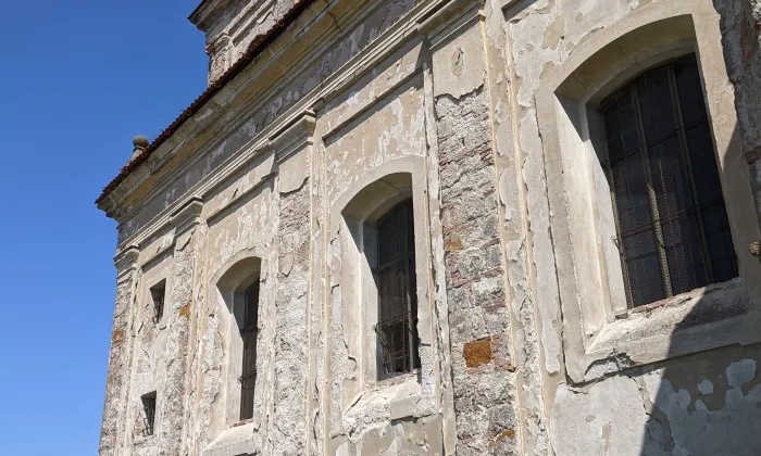 Kostel Povýšení svatého Kříže (Loukovec)