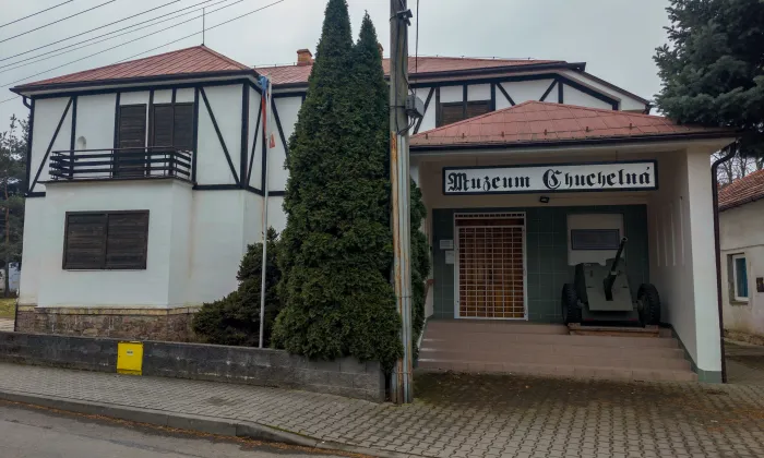 Kostel Povýšení svatého Kříže (Chuchelna)