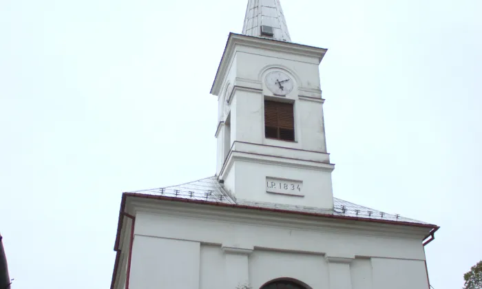 Kostel Povýšení svatého Kříže (Linhartovy)