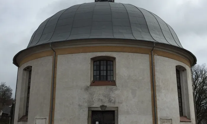 Kostel Povýšení svatého Kříže v Levíně