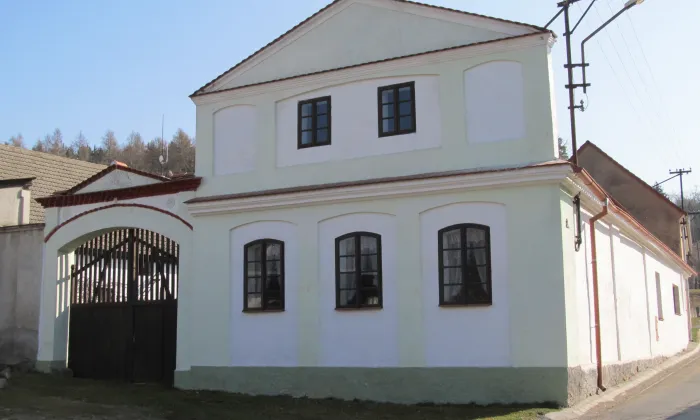 Kostel Proměnění Páně (Pacelice)