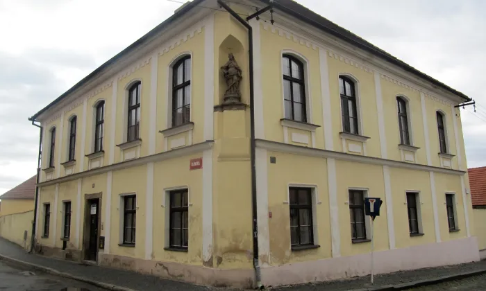 Kostel svaté Kateřiny Alexandrijské (Velvary)