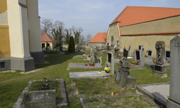 Kostel svatého Bartoloměje (Smolnice)