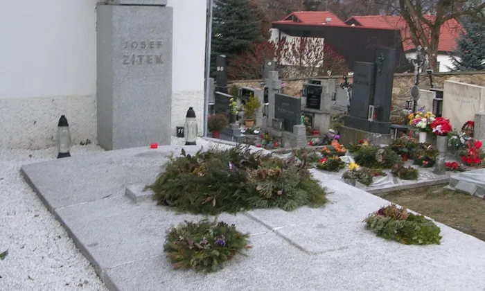 Kostel svatého Jakuba Většího (Malenice)