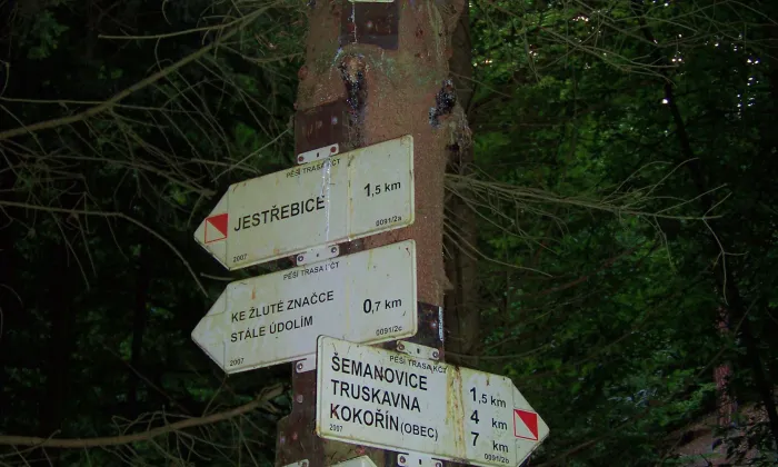 Kostel svatého Jana Nepomuckého (Šemanovice)