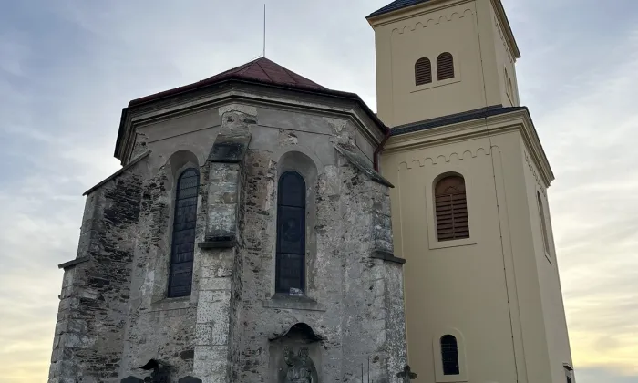Kostel svatého Kříže (Ronov nad Doubravou)