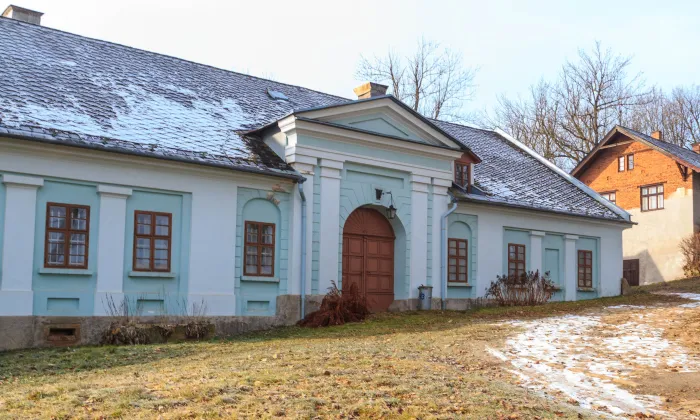 Kostel svatého Kříže (Sněžné)