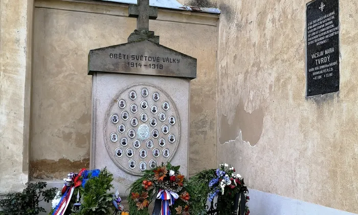 Kostel svatého Martina a Prokopa (Karlík)