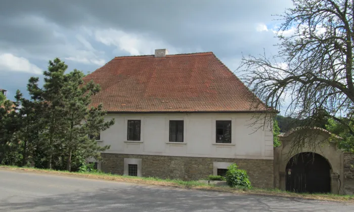 Kostel svatého Michaela archanděla (Bitozeves)