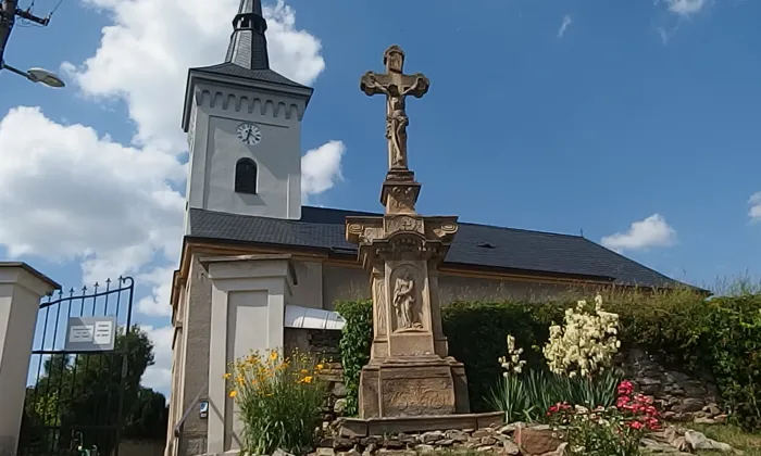 Kostel svatého Mikuláše (Police)
