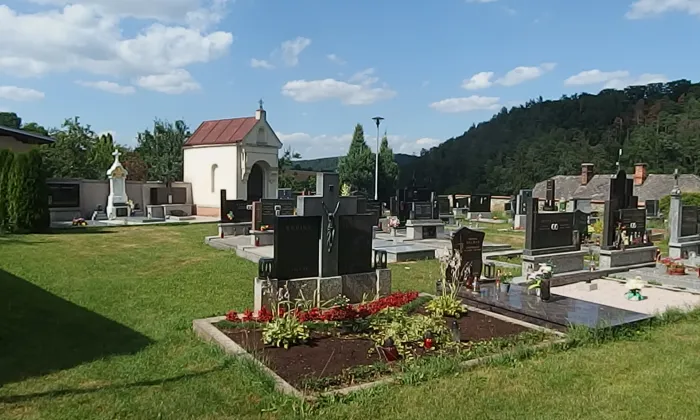 Kostel svatého Mikuláše (Police)