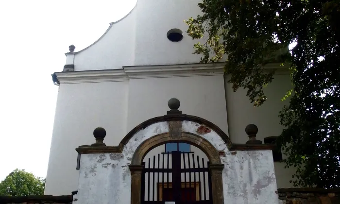 Kostel svatého Mikuláše (Maletín)