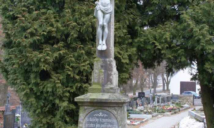 Kostel svatého Petra a Pavla (Horní Újezd)