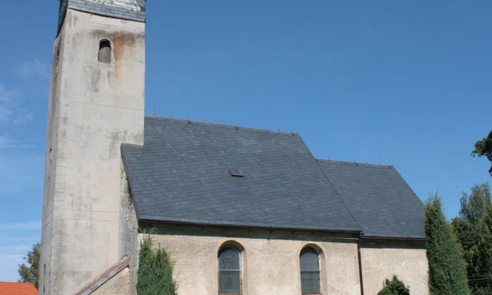 Kostel svatého Petra a Pavla (Ludvíkov pod Smrkem)