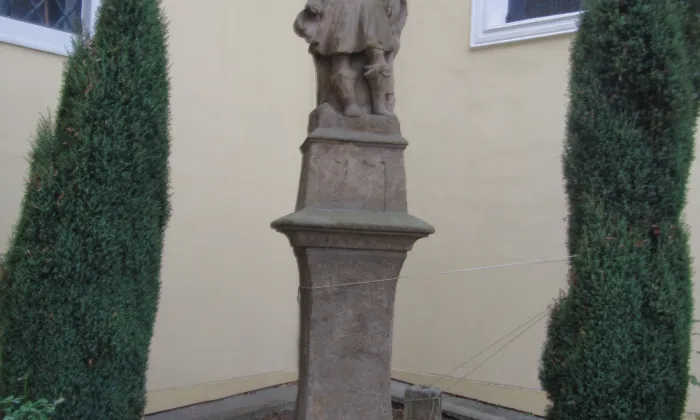 Kostel svatého Petra a Pavla (Těšnovice)