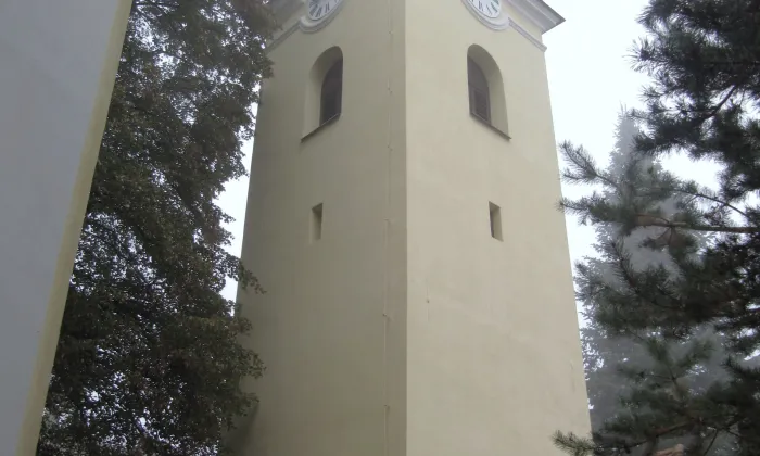 Kostel svatého Petra a Pavla (Těšnovice)